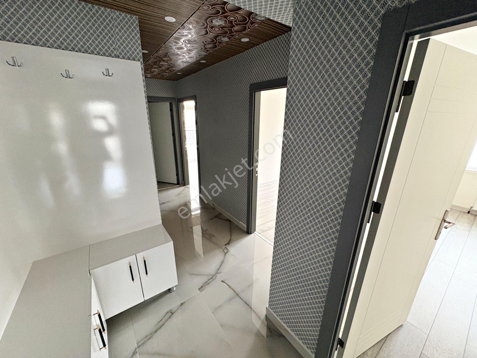 3+1 3.kat Cadde Paraleli Yeni Bina Toplu Taşımaya Ulaşımı Kolay - Görsel 16