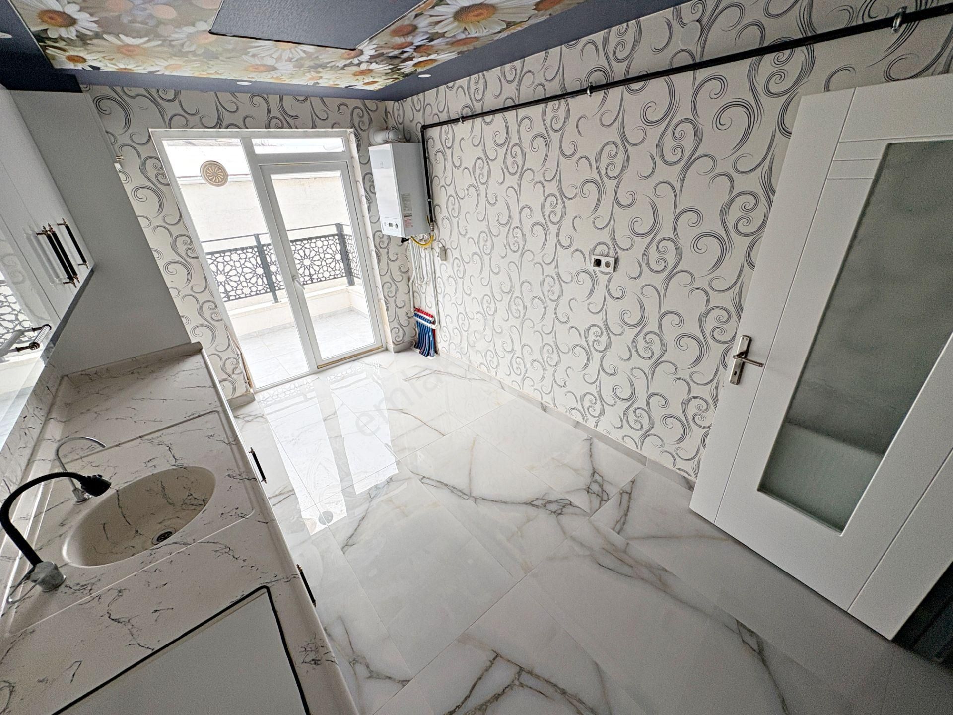 3+1 3.kat Cadde Paraleli Yeni Bina Toplu Taşımaya Ulaşımı Kolay - Görsel 4