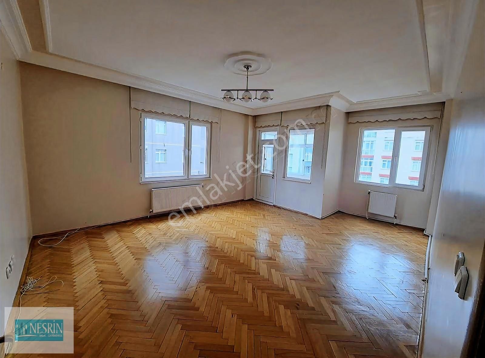 Nesrin Emlak Güveniyle F.s.m Caddesi Üzerinde Oturmaya Hazır 3+1 - Görsel 11