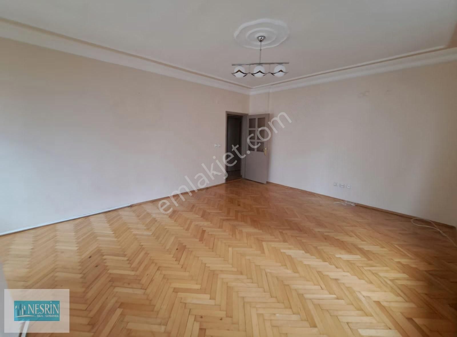 Nesrin Emlak Güveniyle F.s.m Caddesi Üzerinde Oturmaya Hazır 3+1 - Görsel 18