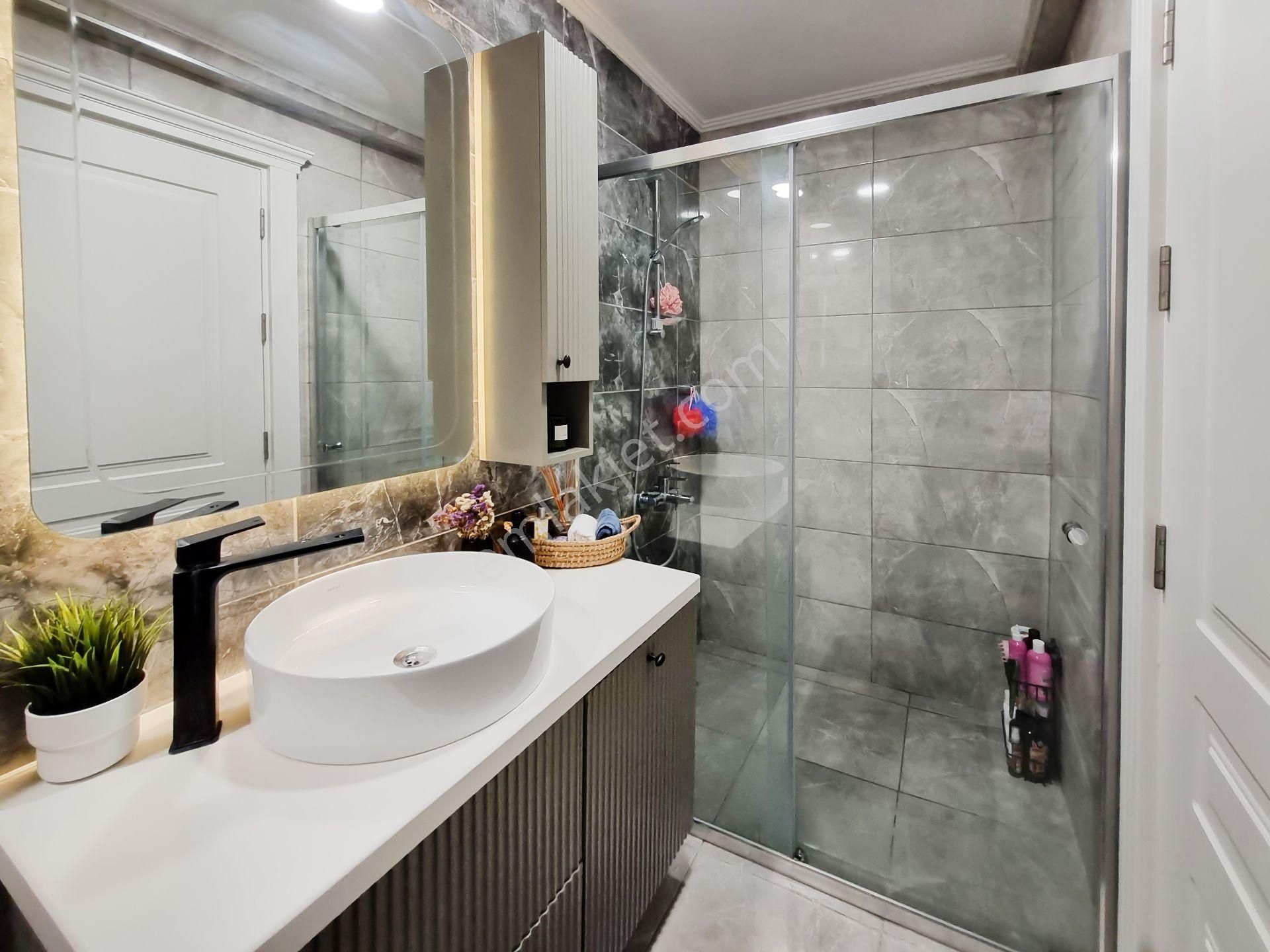 Gökhan Üçgün'den Vali Konakları 2'de Arakat Studıo 2+1 Daire - Görsel 9