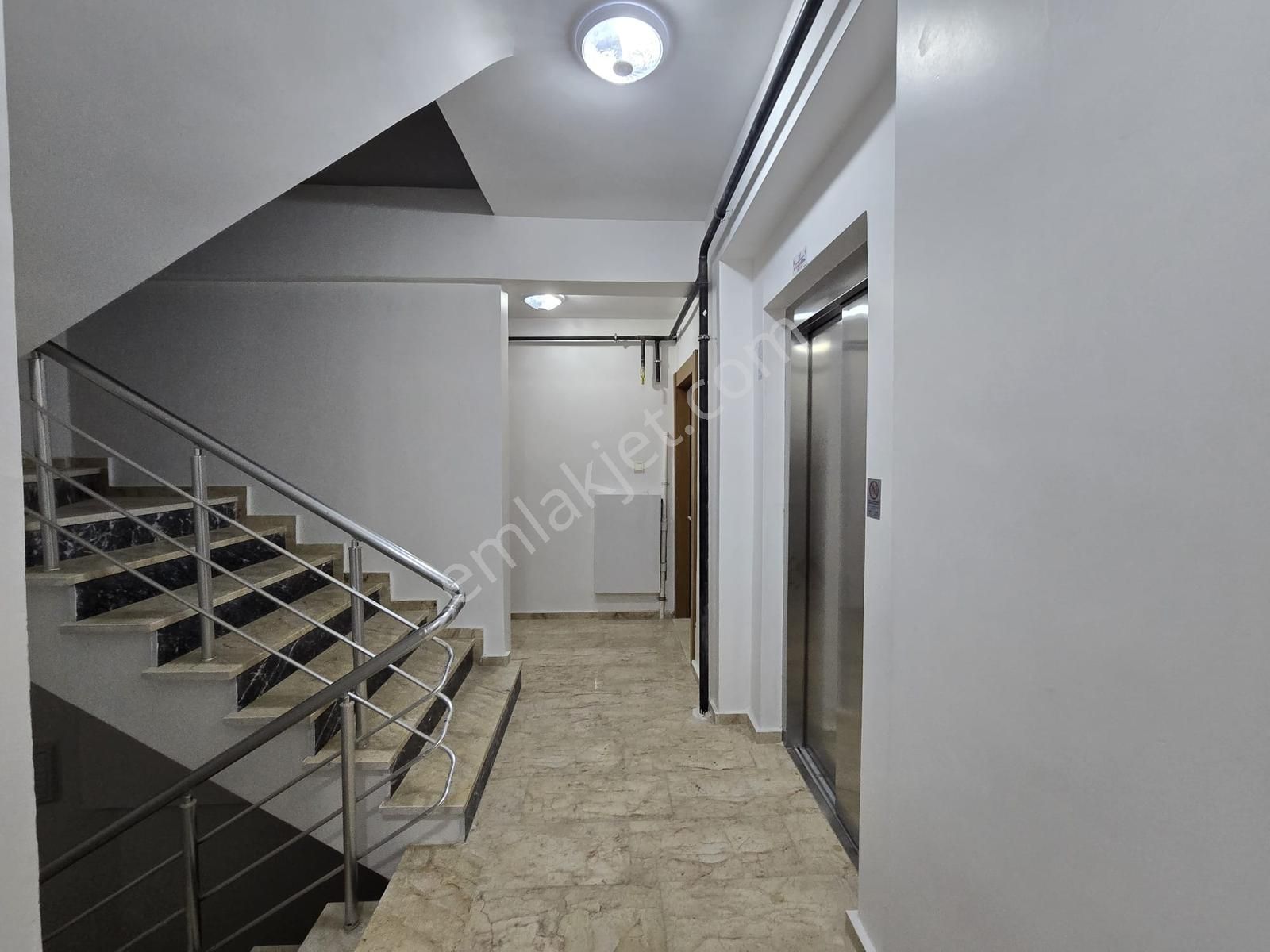 Sancaktepe Merkezi Konumda Metroya Yakın 4+2 Kiralık - Görsel 6