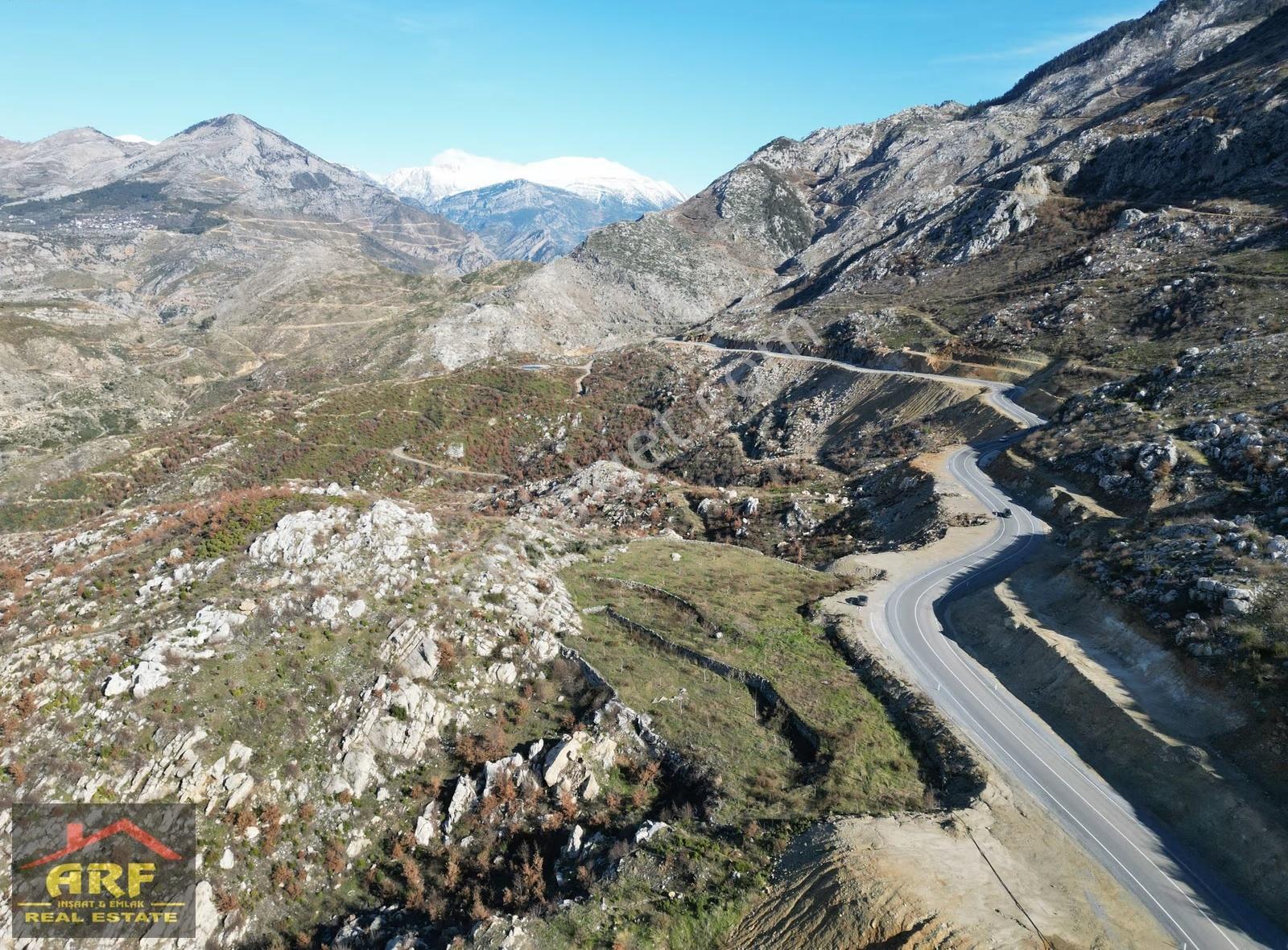Güzelbağ Yolunda Panoramik Doğa Manzaralı 3908 M² Bahçe - Görsel 6