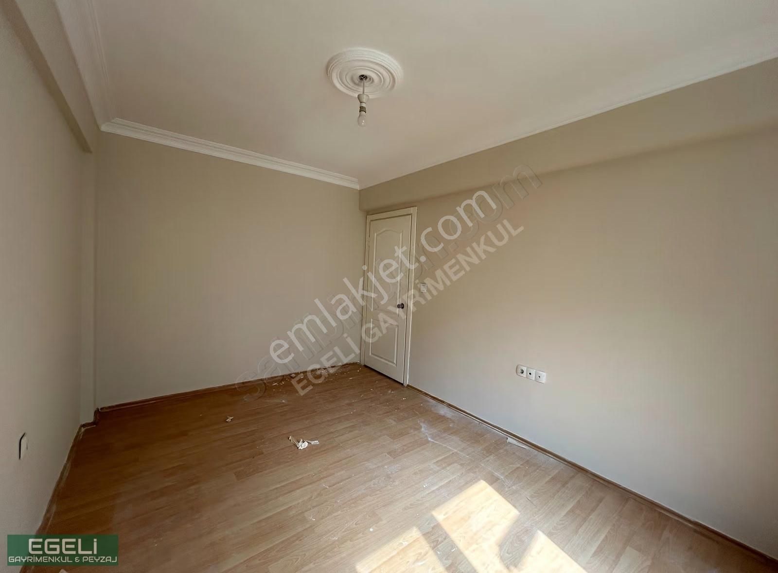 Egeli'den Görükle Merkez'de 3+1 Eşyasız Satılık Daire - Görsel 17