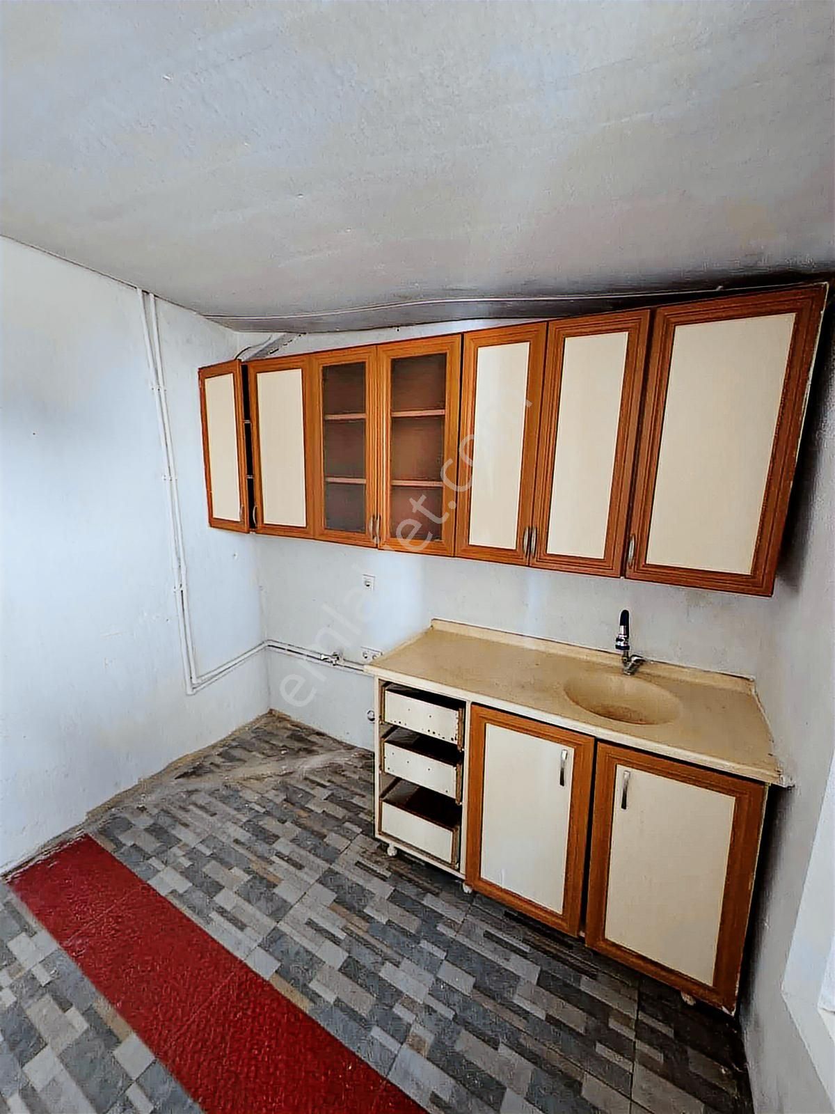 Bornova Eğriderede 1+1 Kiralık! Merkezi Konumda Daire - Görsel 13
