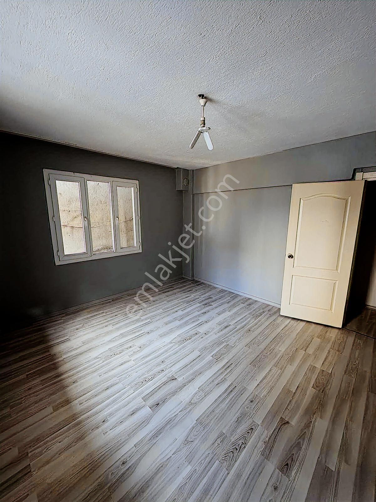 Bornova Eğriderede 1+1 Kiralık! Merkezi Konumda Daire - Görsel 16