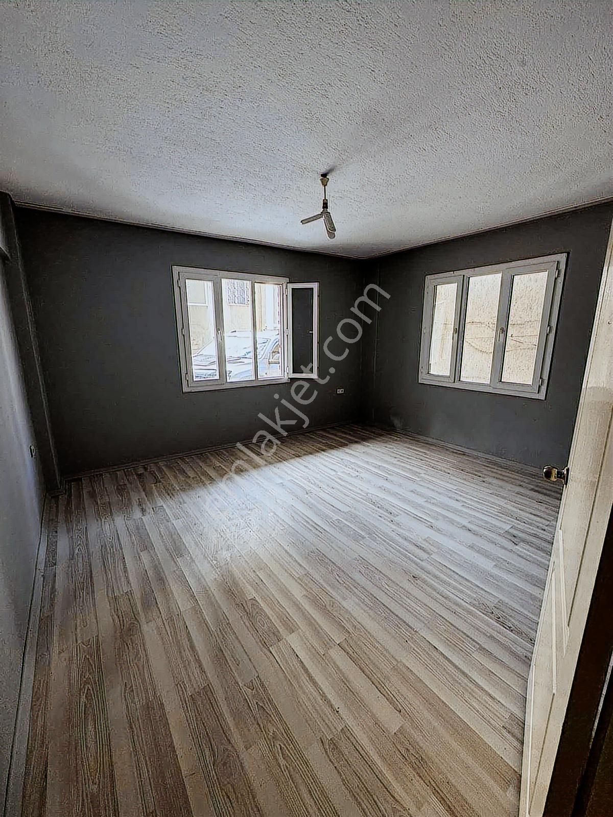 Bornova Eğriderede 1+1 Kiralık! Merkezi Konumda Daire - Görsel 2