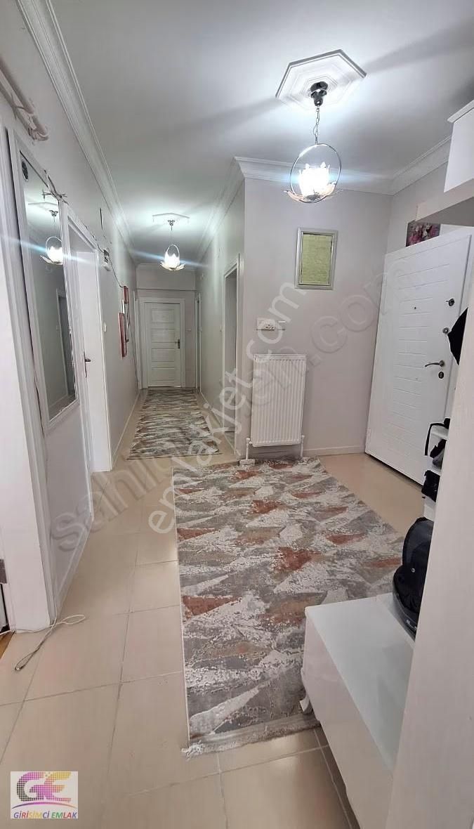 Girişimciden Yarenler Mahallesinde 160m2 Herşeyi Yapılı Daire - Görsel 13