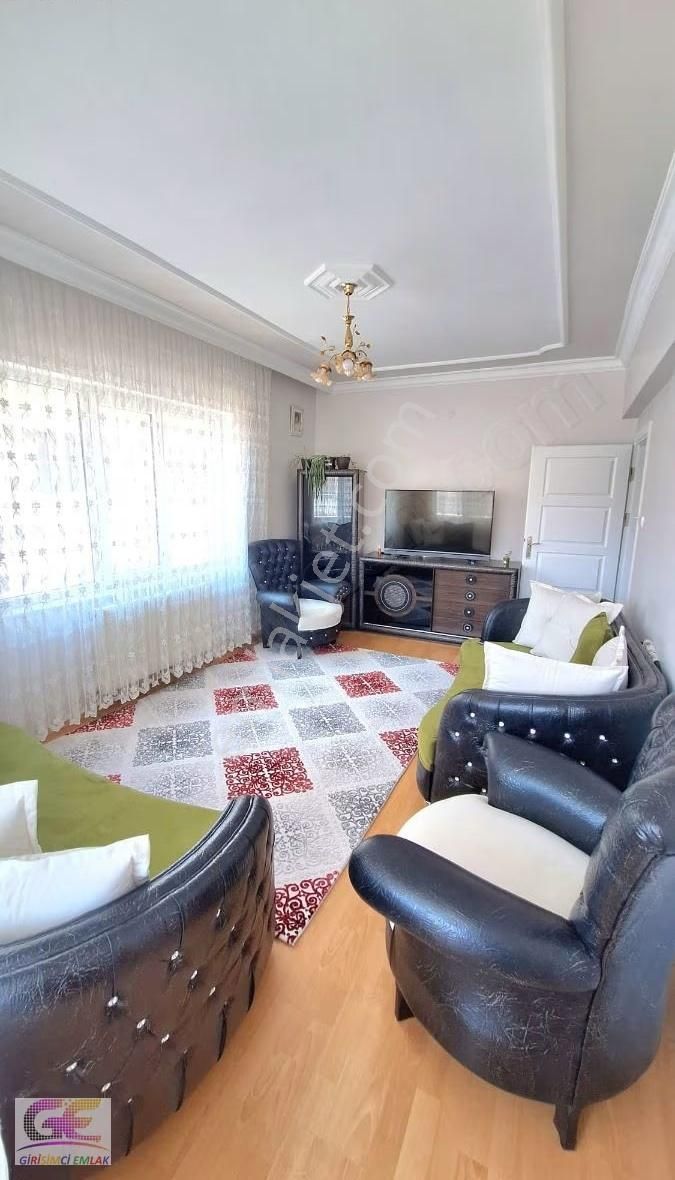 Girişimciden Yarenler Mahallesinde 160m2 Herşeyi Yapılı Daire - Görsel 6