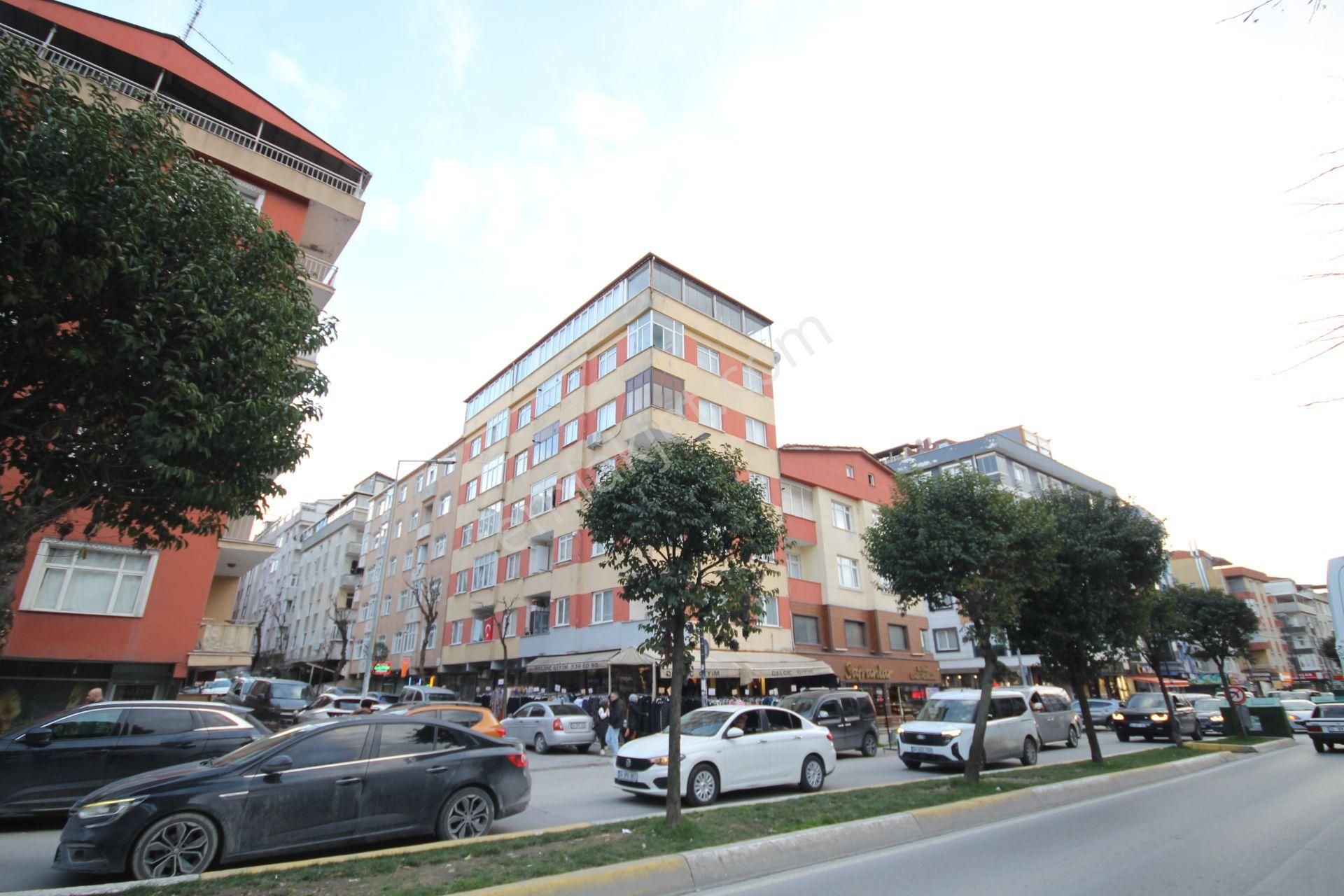 Old City'den B.evler Ç.paşa Cd Üzerinde 2+1 80m2 Kentseli Yok...