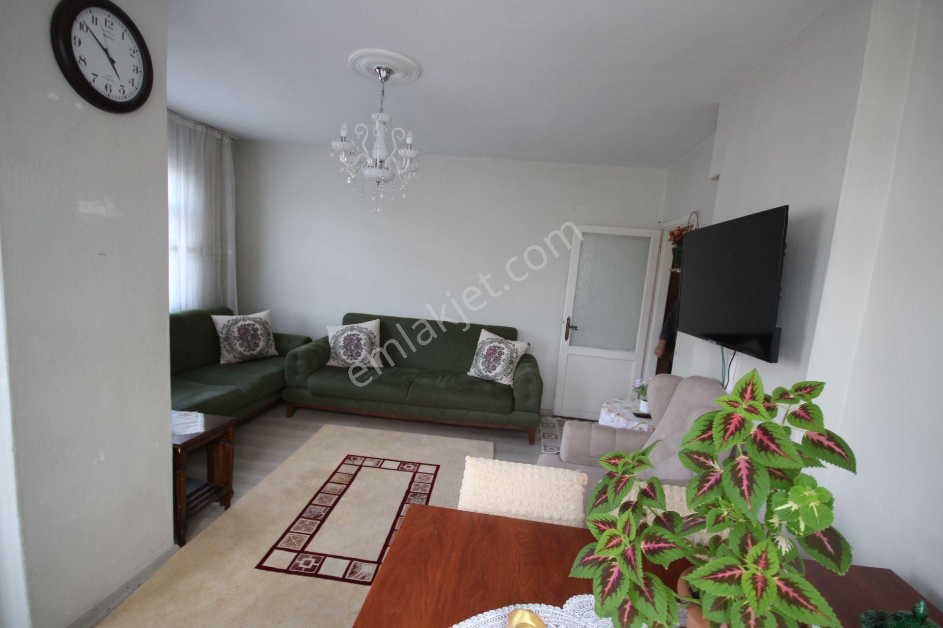 Old City'den B.evler Ç.paşa Cd Üzerinde 2+1 80m2 Kentseli Yok... - Görsel 5