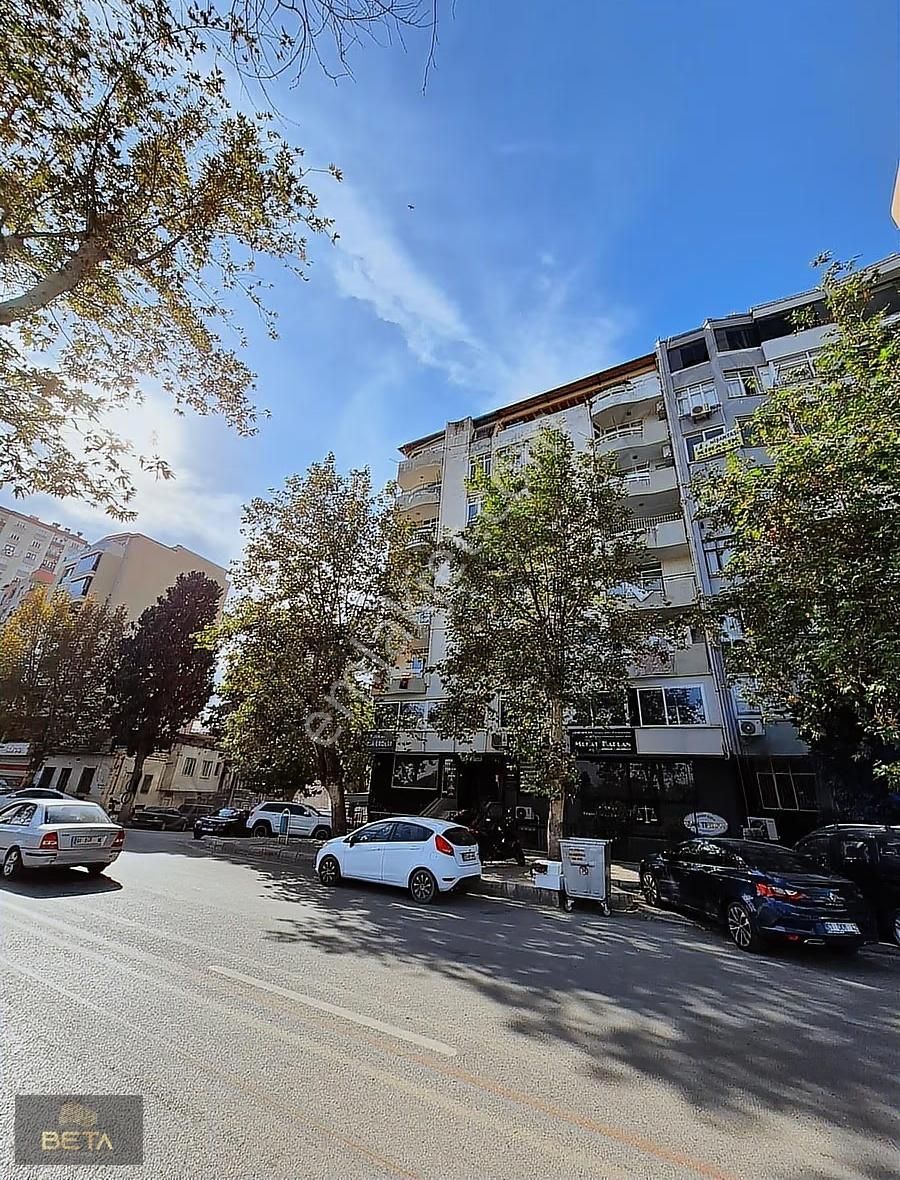 Reşatbey'de Fuzuli Cad.üzeri Merkez Park Manzaralı 3+1 Satılık - Görsel 19