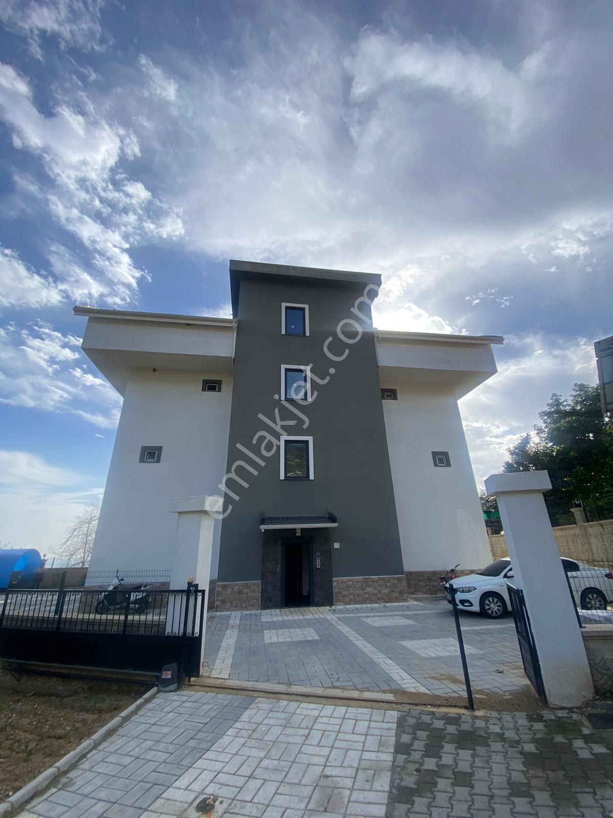 Sugözü Mahallesinde Satılık 2+1 Daire - Görsel 23