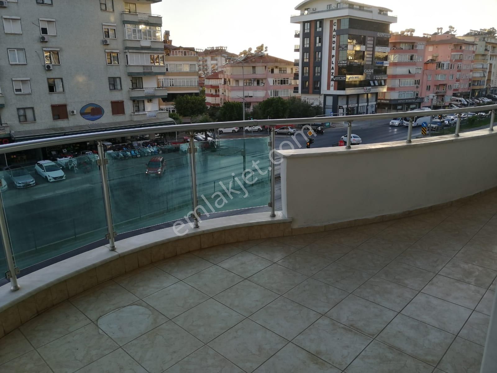 Alanya Çevre Yolunda Ofise Yapımına Uygun 2+1 Ayrı Mutfaklı - Görsel 2