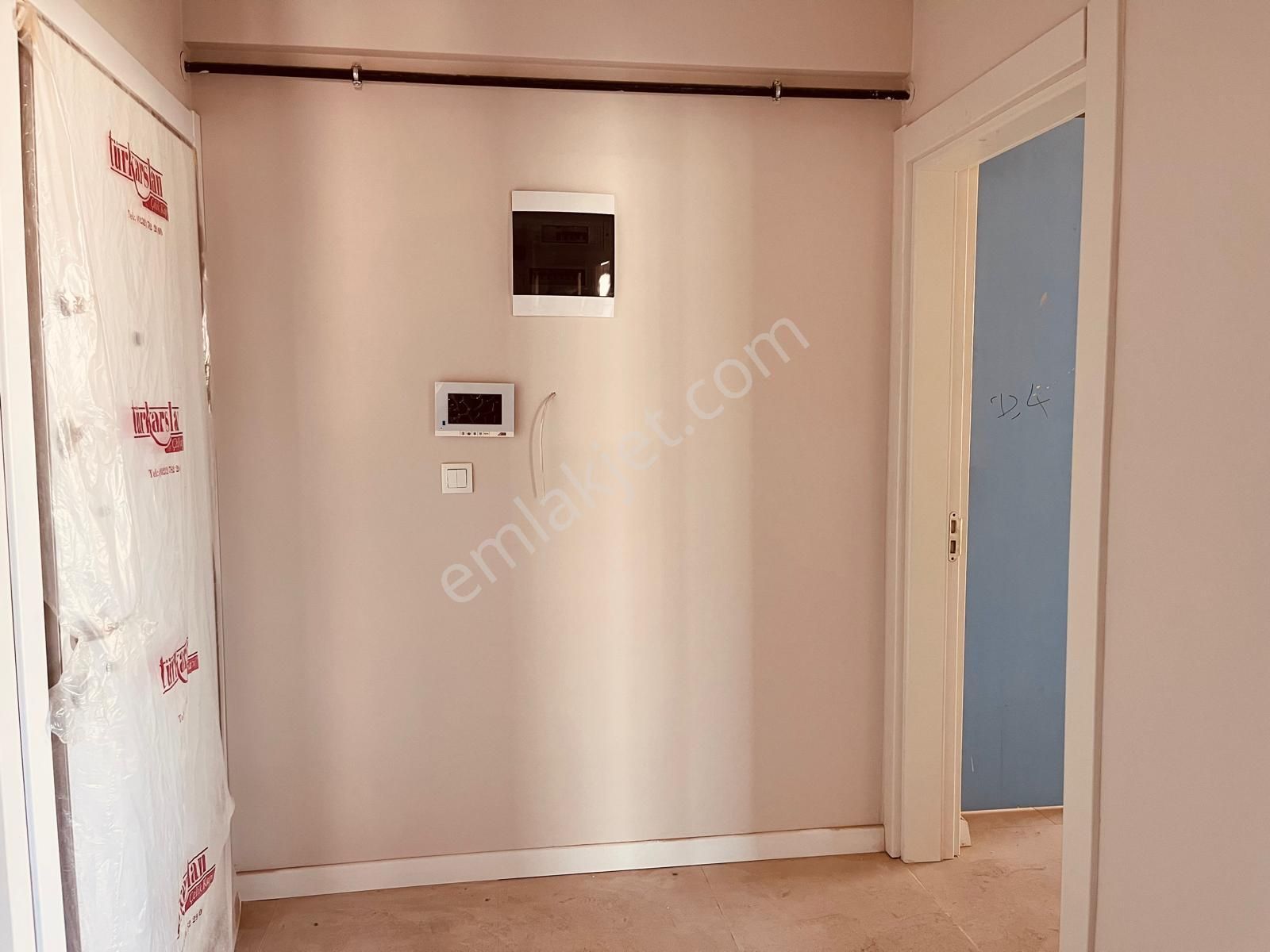 Çiğli Ataşehir'de Havuzlu Sitede 3+1 Kiralık Daire - Görsel 11