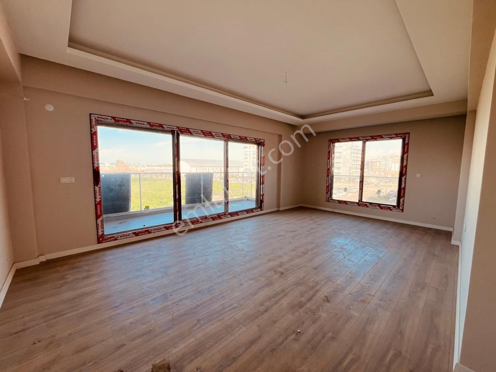 Çiğli Ataşehir'de Havuzlu Sitede 3+1 Kiralık Daire - Görsel 12