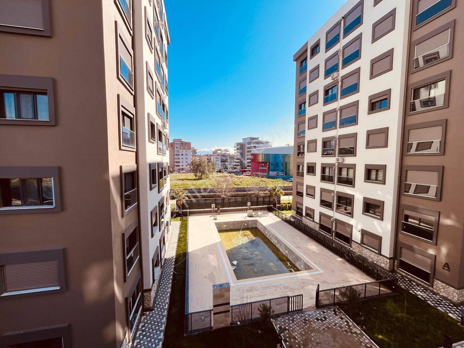 Çiğli Ataşehir'de Havuzlu Sitede 3+1 Kiralık Daire - Görsel 24