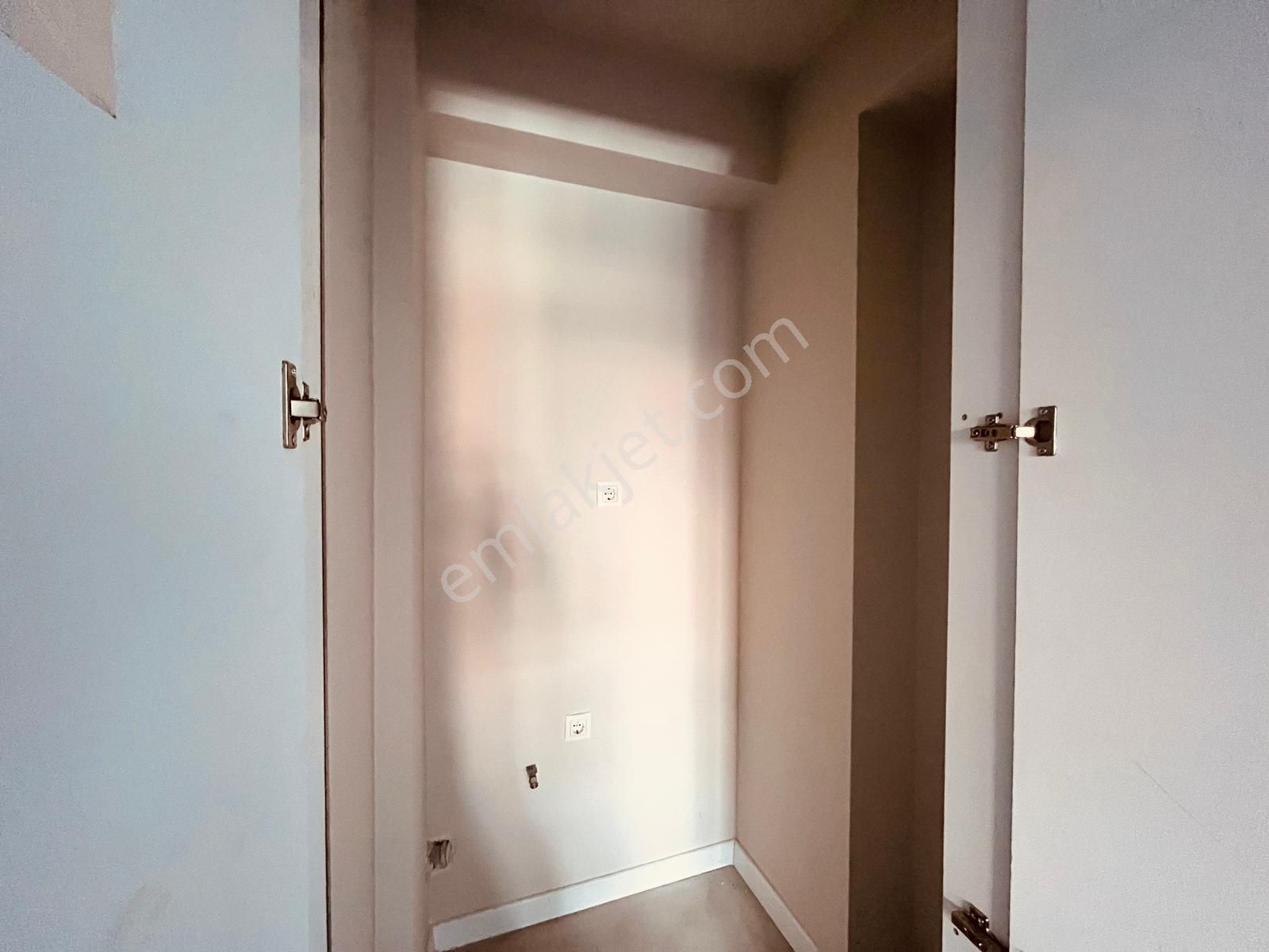 Çiğli Ataşehir'de Havuzlu Sitede 3+1 Kiralık Daire - Görsel 28
