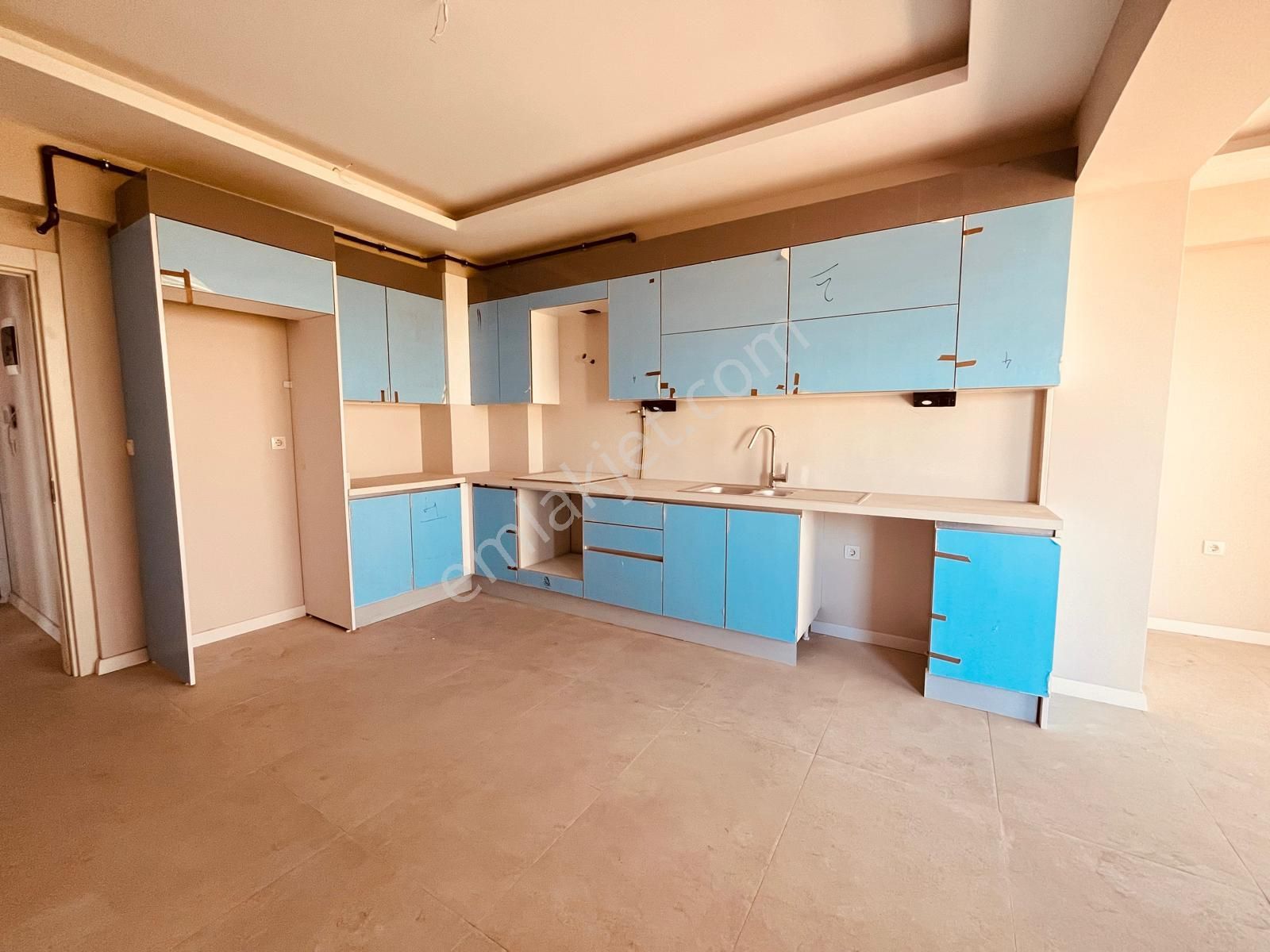 Çiğli Ataşehir'de Havuzlu Sitede 3+1 Kiralık Daire - Görsel 15