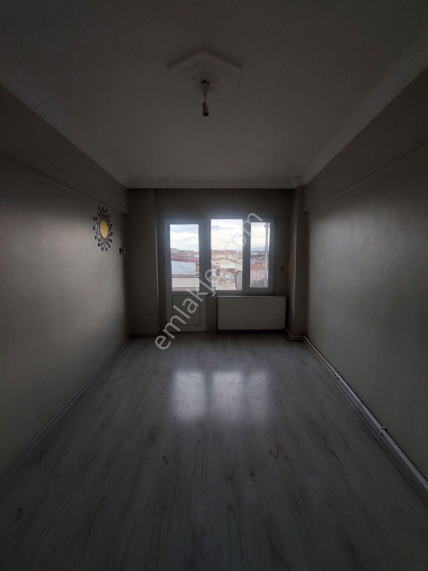 Yıldız Gayrimenkul'den Kiralık Daire Doğum Evi İlerisi Cadde Üzeri - Görsel 4