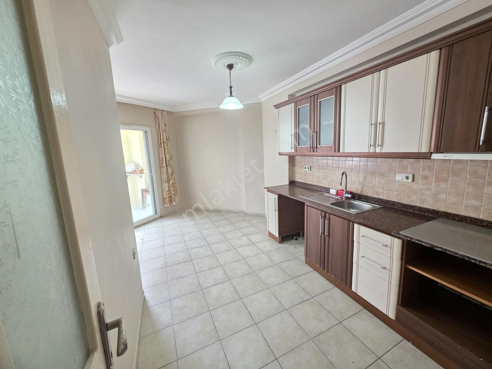 Marvera 'dan Merkezde Genç Binada 3+1 Satılık Dubleks Daire