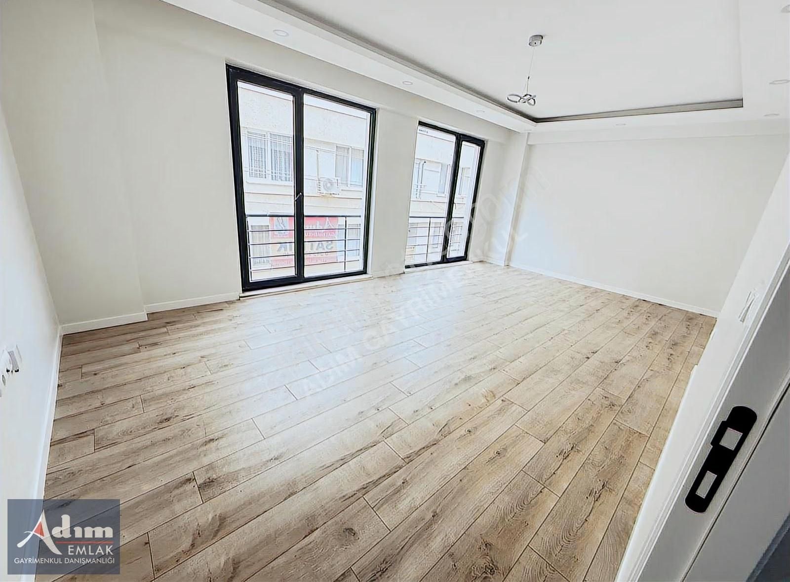 Adım Gayrimenkul/çamlıca Mh Vega Yak.e.banyolu Lükx 130m2 2+1