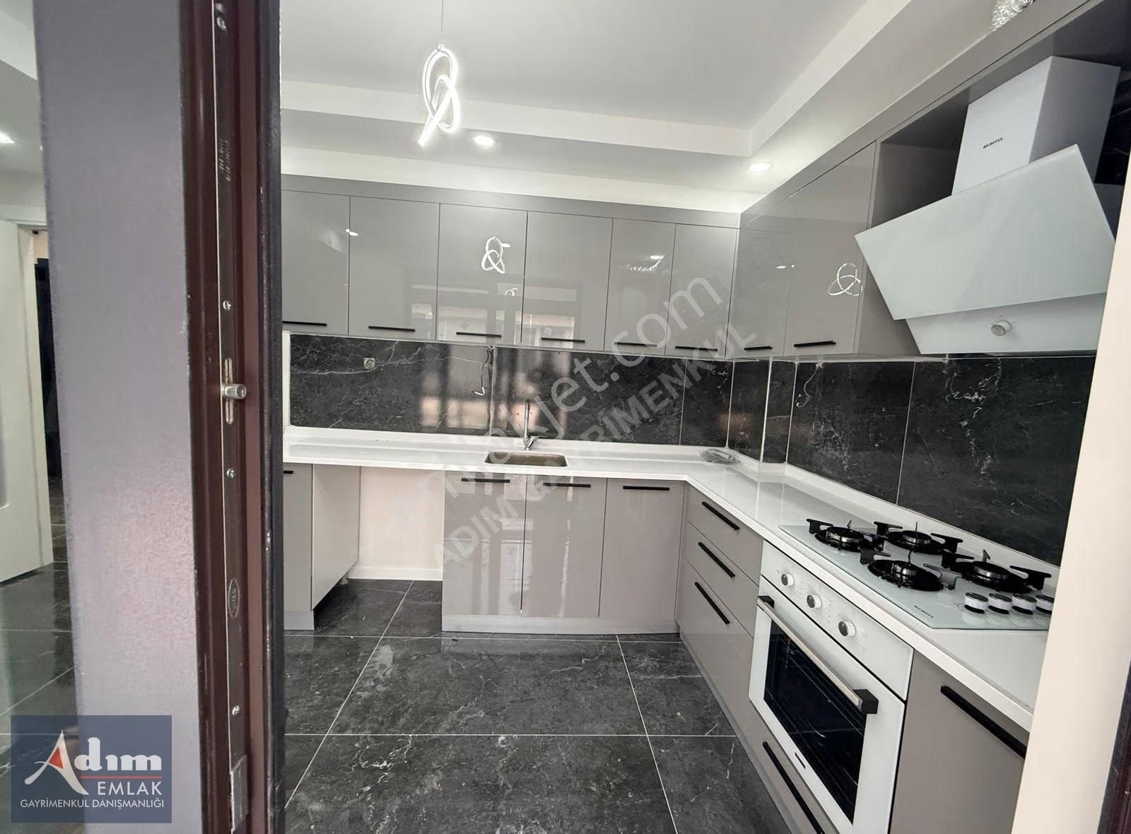 Adım Gayrimenkul/çamlıca Mh Vega Yak.e.banyolu Dubleks 170m2 3+1 - Görsel 15