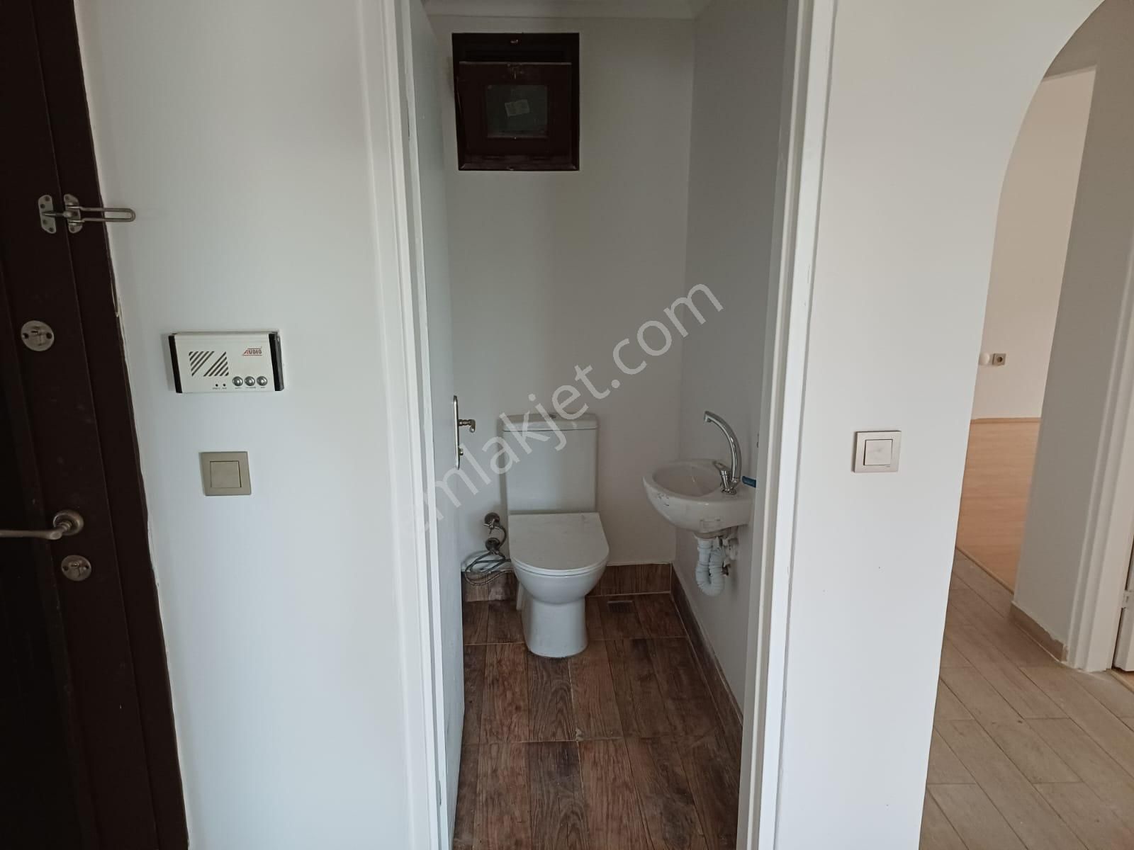 Gop Üst Koza Da Uğurmumcu Cad Yakın İçi Yapılı Kot 3 De 85m2 2+1 Bahçe Katı Kiralık Daire - Görsel 31