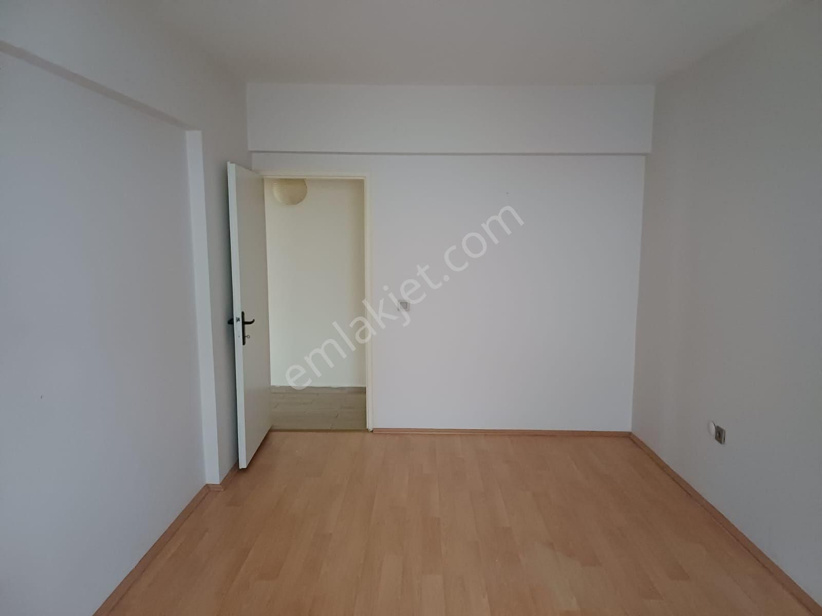 Gop Üst Koza Da Uğurmumcu Cad Yakın İçi Yapılı Kot 3 De 85m2 2+1 Bahçe Katı Kiralık Daire - Görsel 27