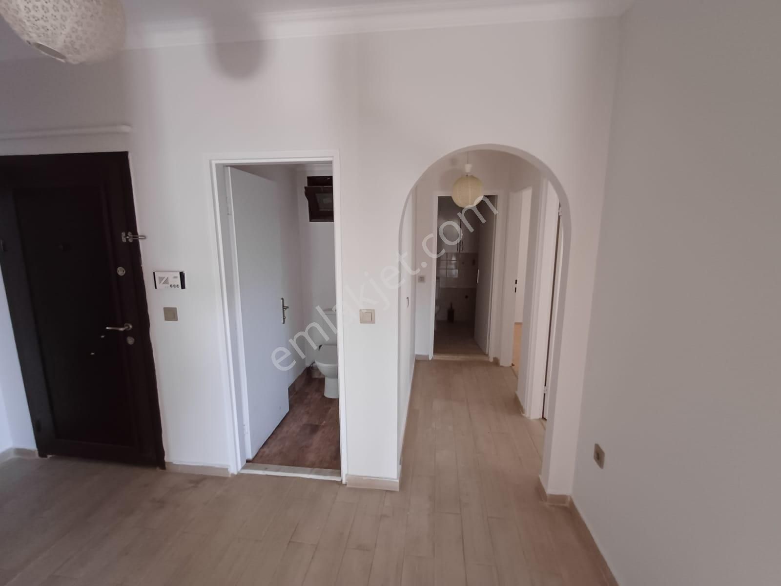 Gop Üst Koza Da Uğurmumcu Cad Yakın İçi Yapılı Kot 3 De 85m2 2+1 Bahçe Katı Kiralık Daire - Görsel 28