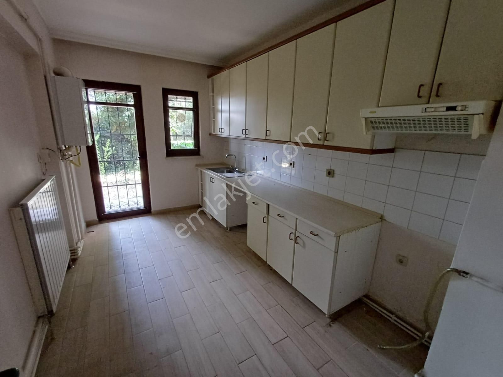 Gop Üst Koza Da Uğurmumcu Cad Yakın İçi Yapılı Kot 3 De 85m2 2+1 Bahçe Katı Kiralık Daire - Görsel 14