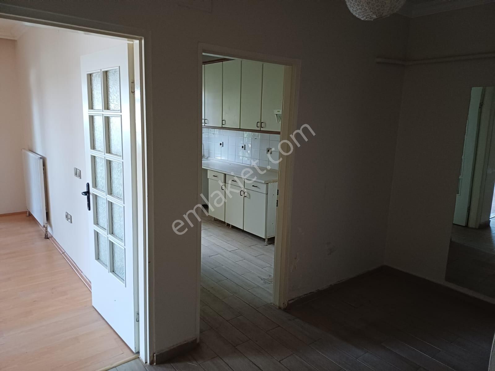 Gop Üst Koza Da Uğurmumcu Cad Yakın İçi Yapılı Kot 3 De 85m2 2+1 Bahçe Katı Kiralık Daire - Görsel 13