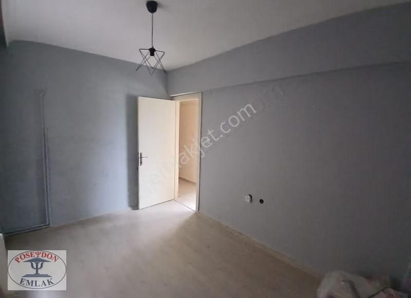 Çanakkale Merkez Eski Salı Pazarına Yakın 3+1 Daire - Görsel 6