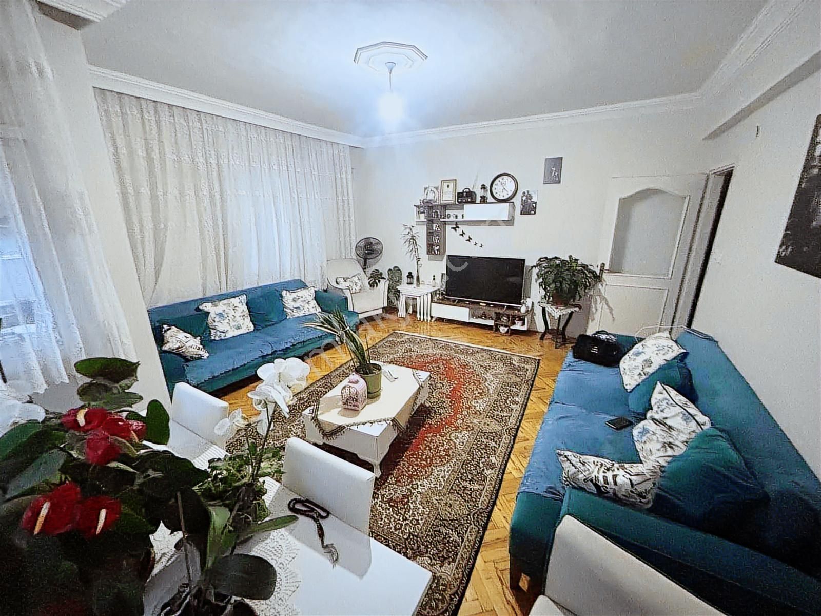 Tuzla İstasyonda Merkezi Konumlu Site İçi 2+1 Satılık Daire - Görsel 3