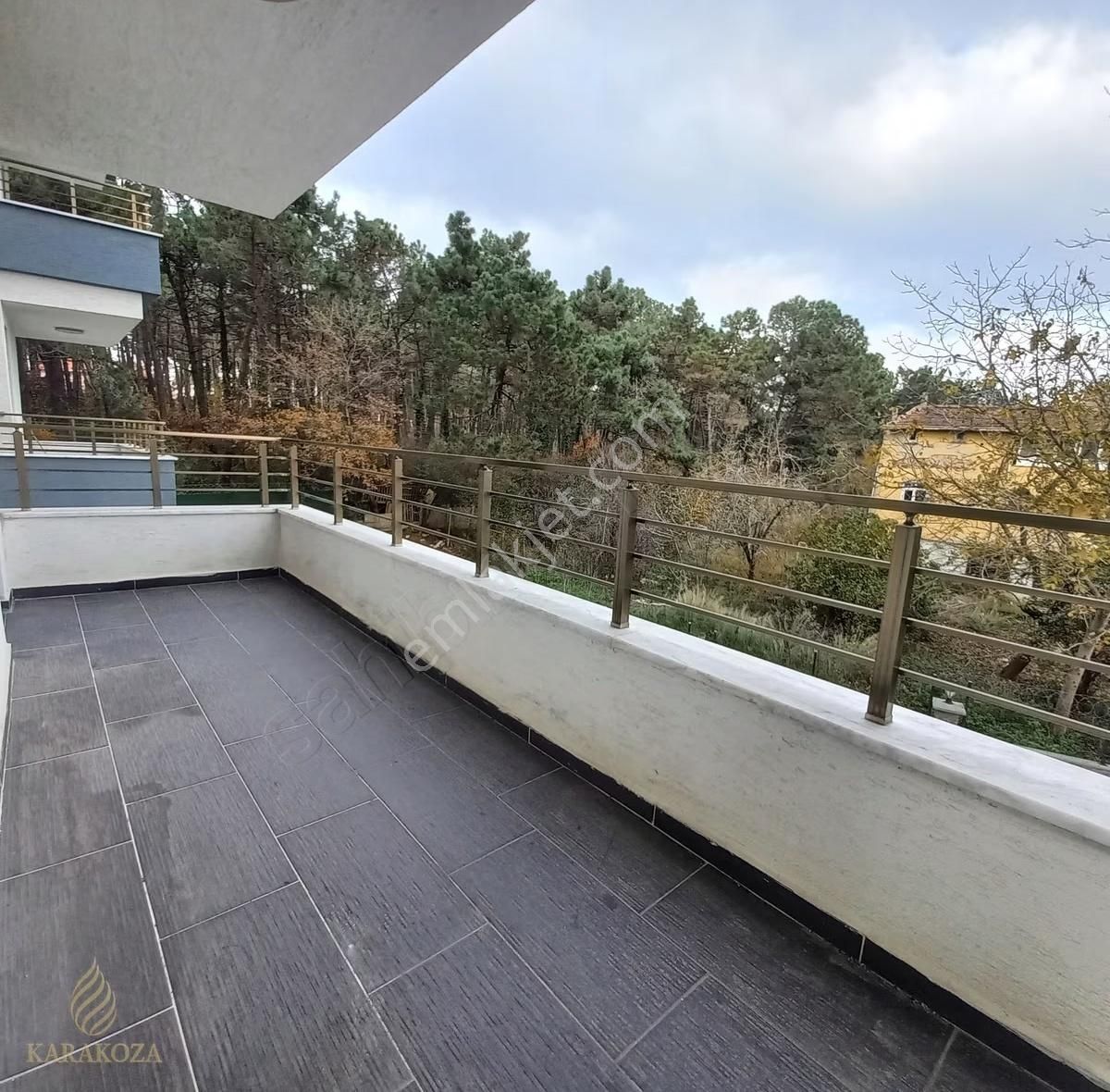 Çekmeköy Ormanevim Sitesinde Doğayla İç İçe Kiralık 2+1 Daire