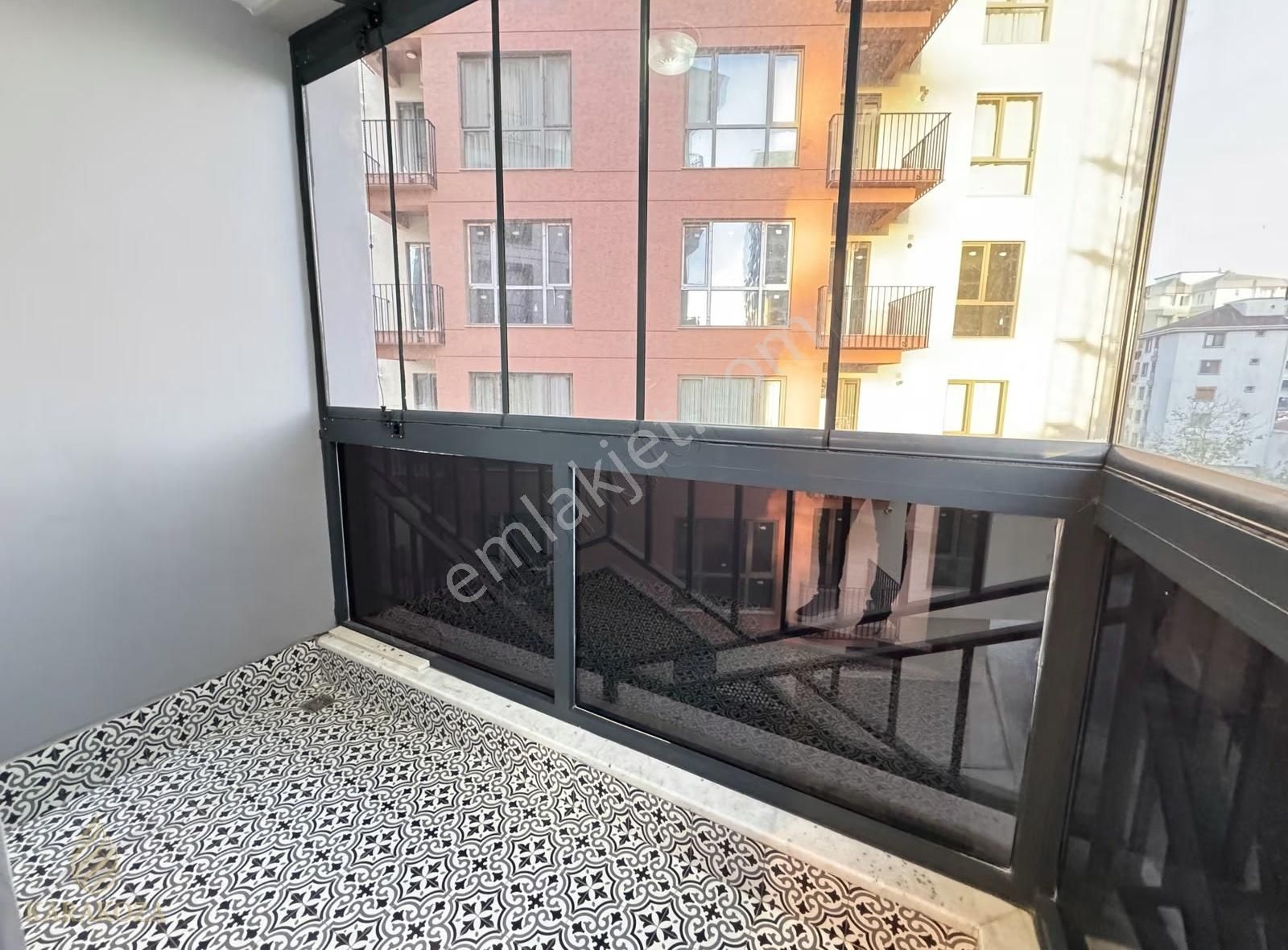 Çekmeköy Sultançiftliği Mahallesinde Kiralık 2+1 Daire - Görsel 18