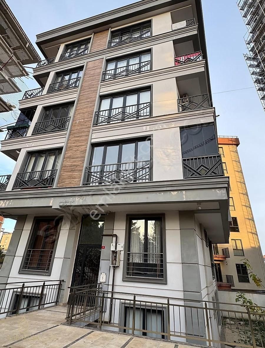 Çekmeköy Sultançiftliği Mahallesinde Kiralık 2+1 Daire - Görsel 4