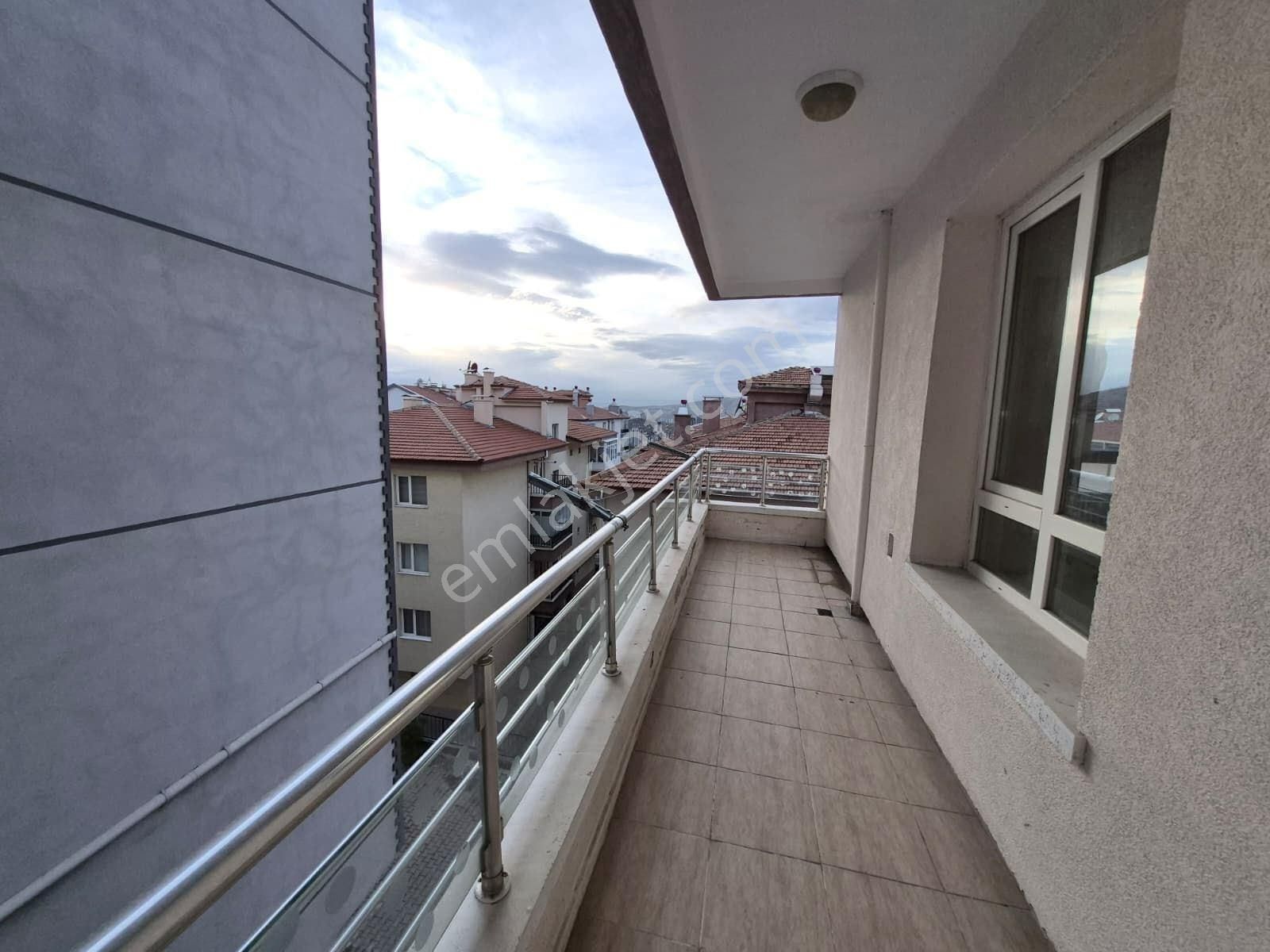 Atapark'ta Kiralık 3+1 Bağımsız Asansörlü - Görsel 27