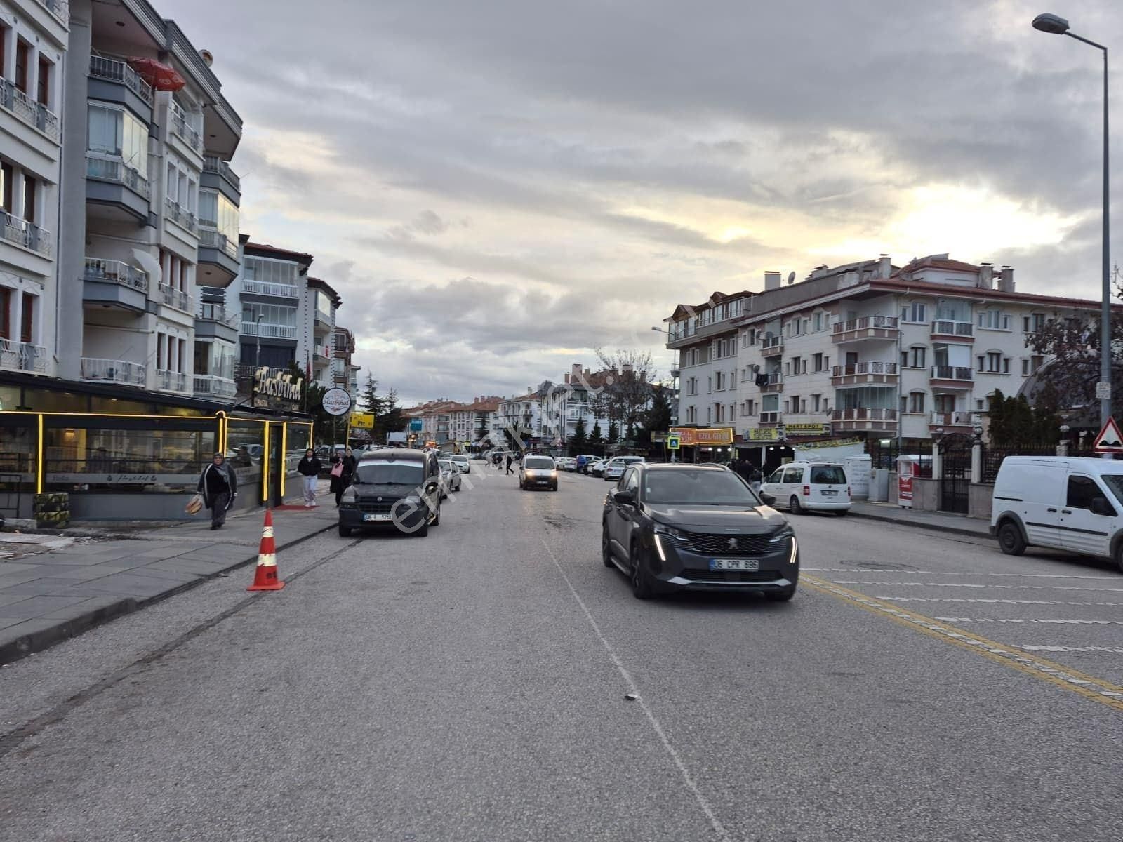 Atapark'ta Kiralık 3+1 Bağımsız Asansörlü - Görsel 29