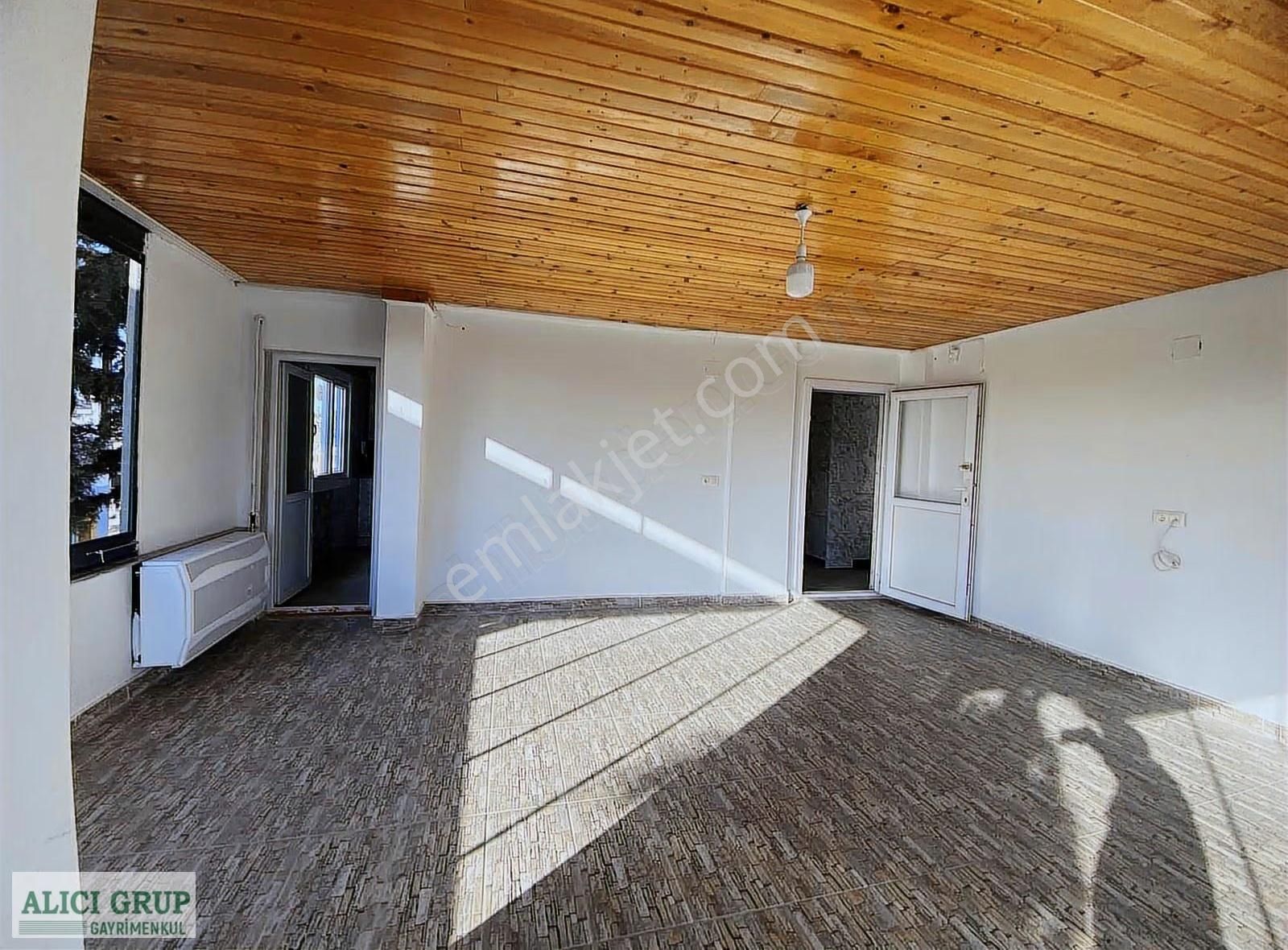 Doğalgazlı Kiralık 3. Kat - Görsel 9