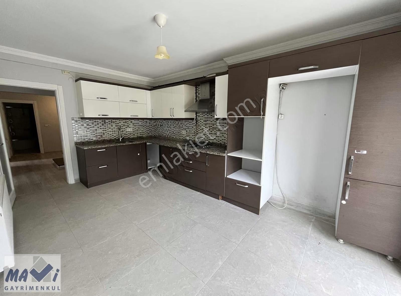 Mavi'den Avm Karşısı 4+1 Bahçe Kullanımlı Dubleks Daire - Görsel 15