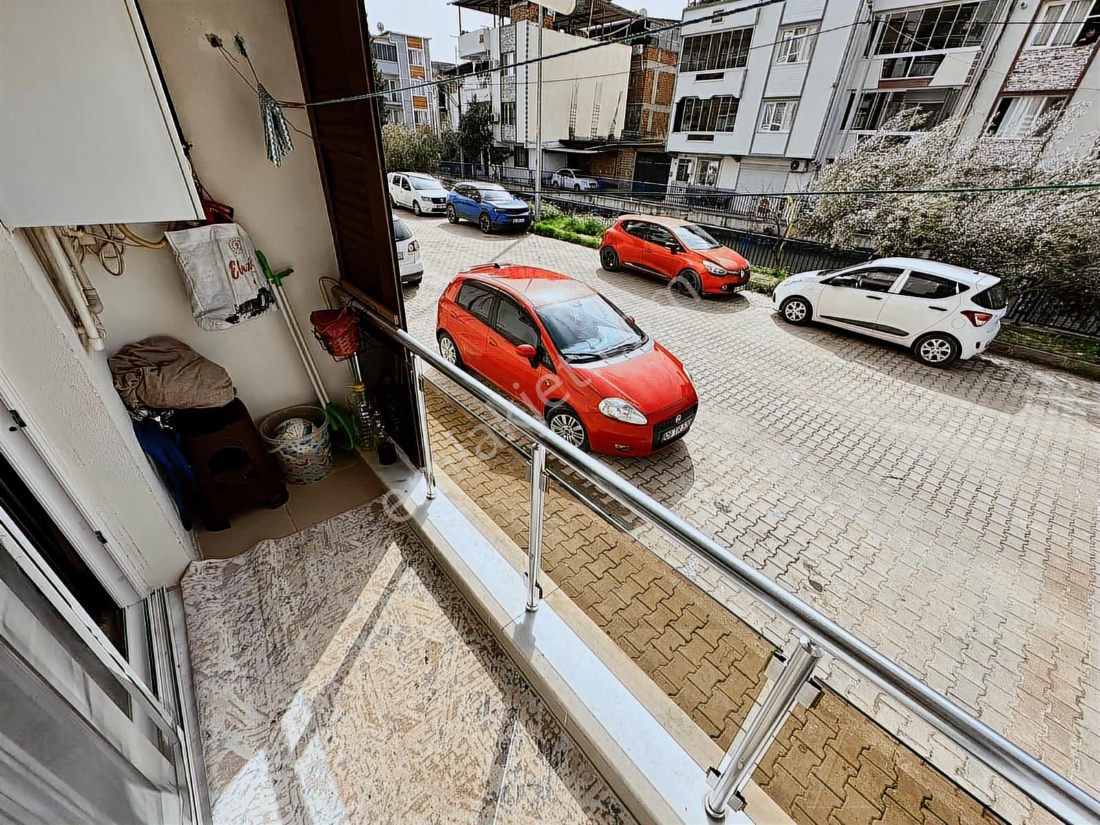 Buca Seyfi Demirsoy Hastane Yakını 3+1 140 M2 Satılık Daire - Görsel 16