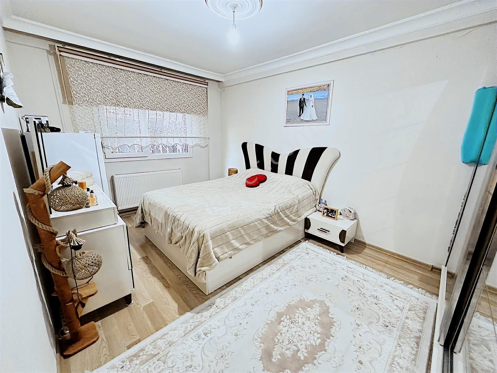 Buca Seyfi Demirsoy Hastane Yakını 3+1 140 M2 Satılık Daire - Görsel 12