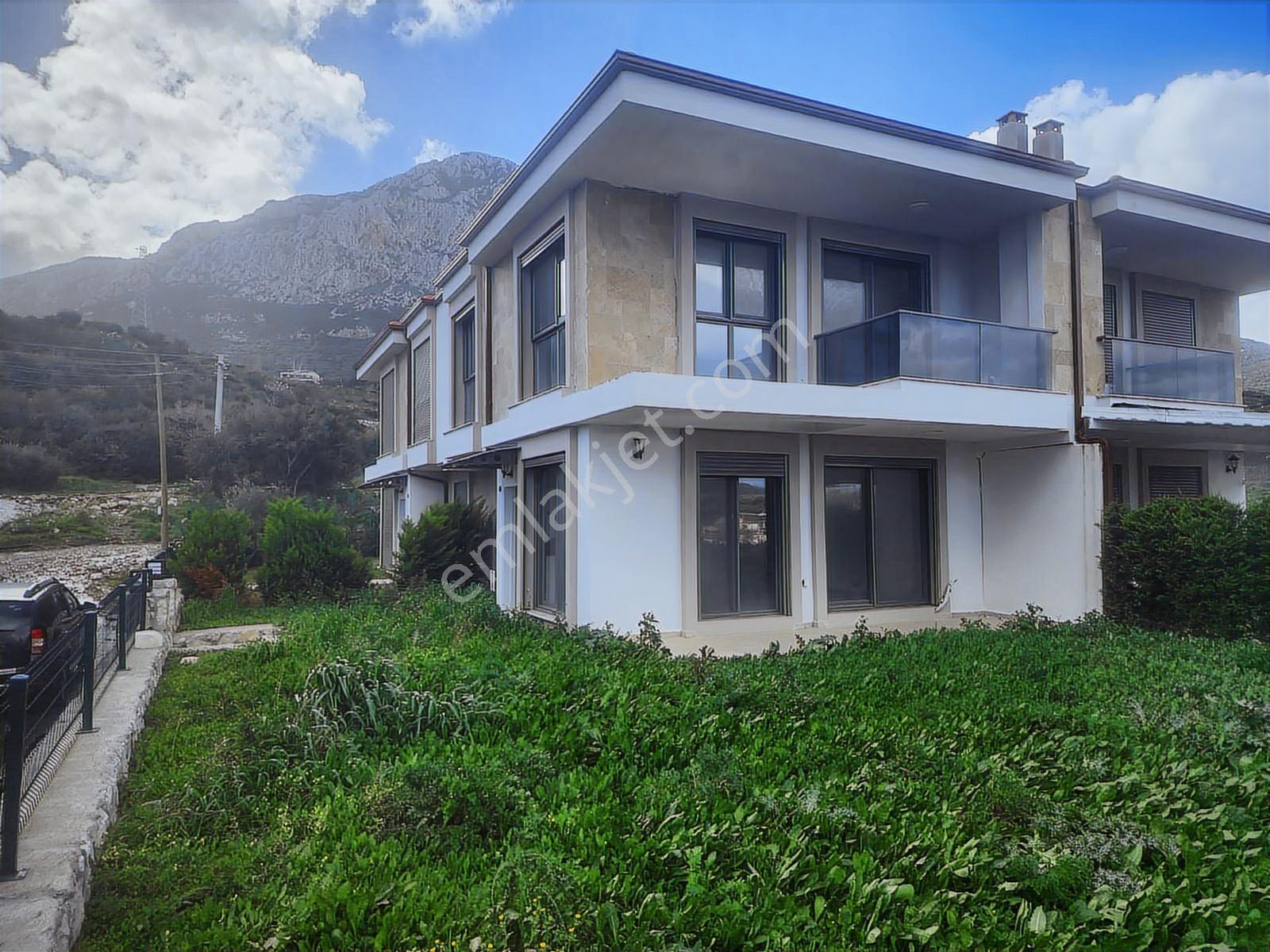 Mordoğan Emlaktan Saipaltında Sıfır Kiralık Yazlık - Görsel 11