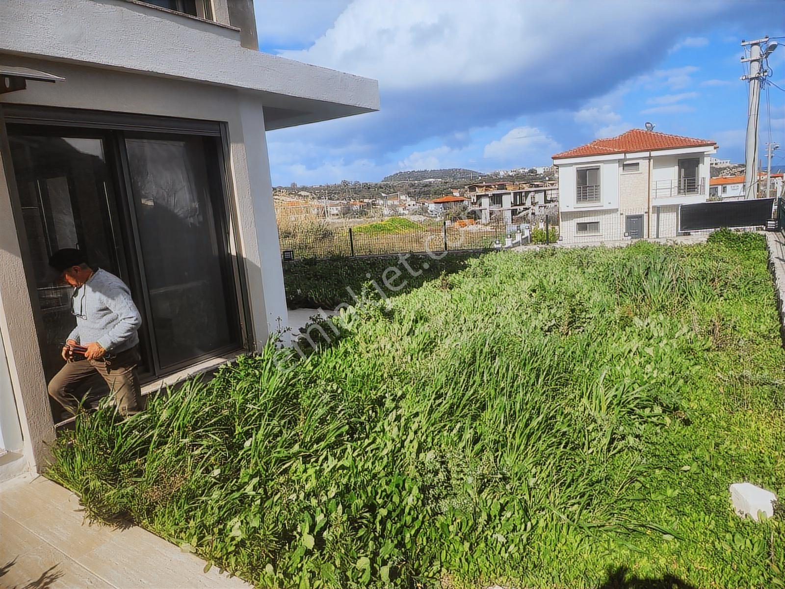 Mordoğan Emlaktan Saipaltında Sıfır Kiralık Yazlık - Görsel 12