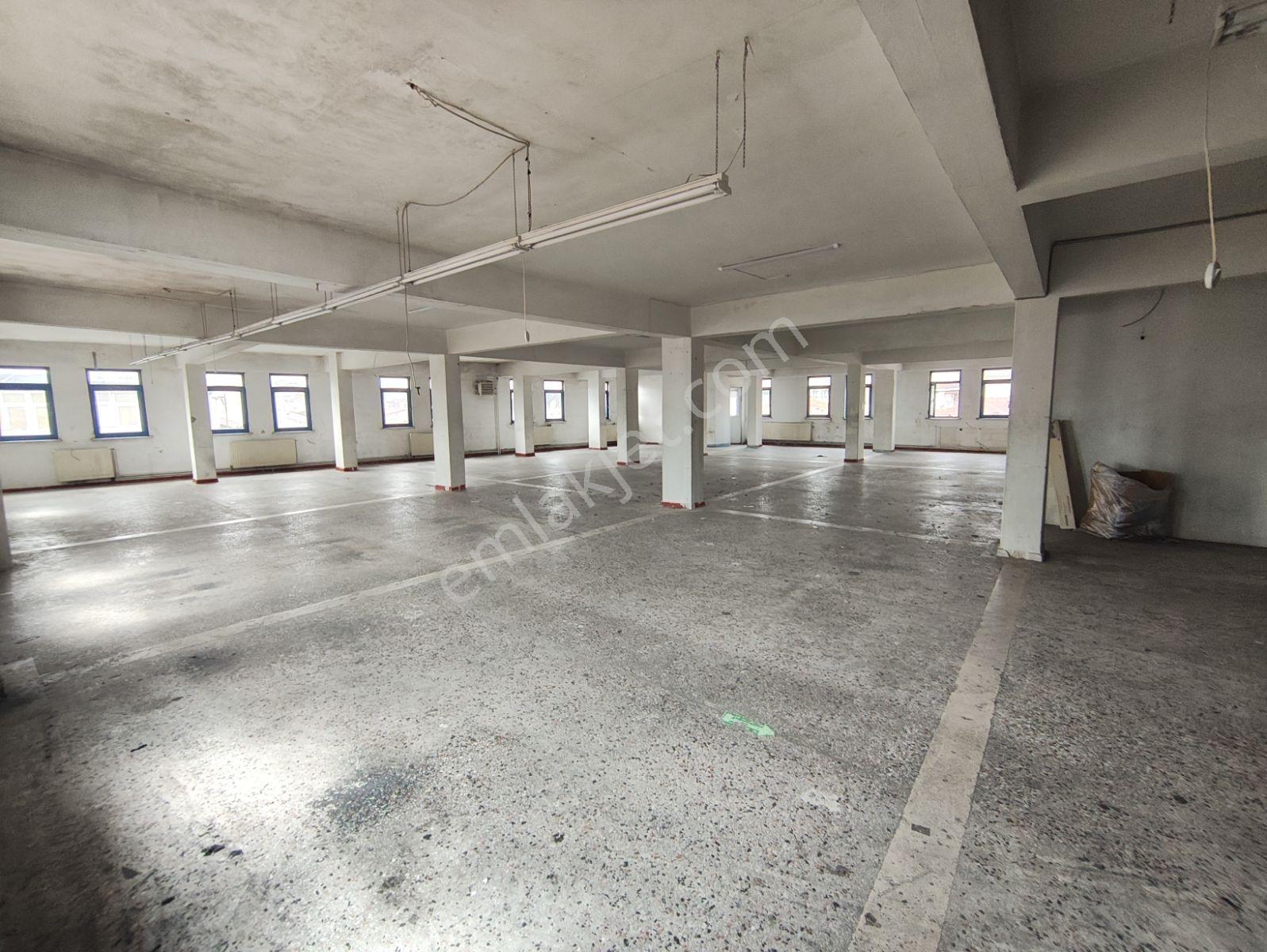 Enes Malik Toraman'dan Kiralık 475 M2 Atölyeye Uygun İşyeri - Görsel 2