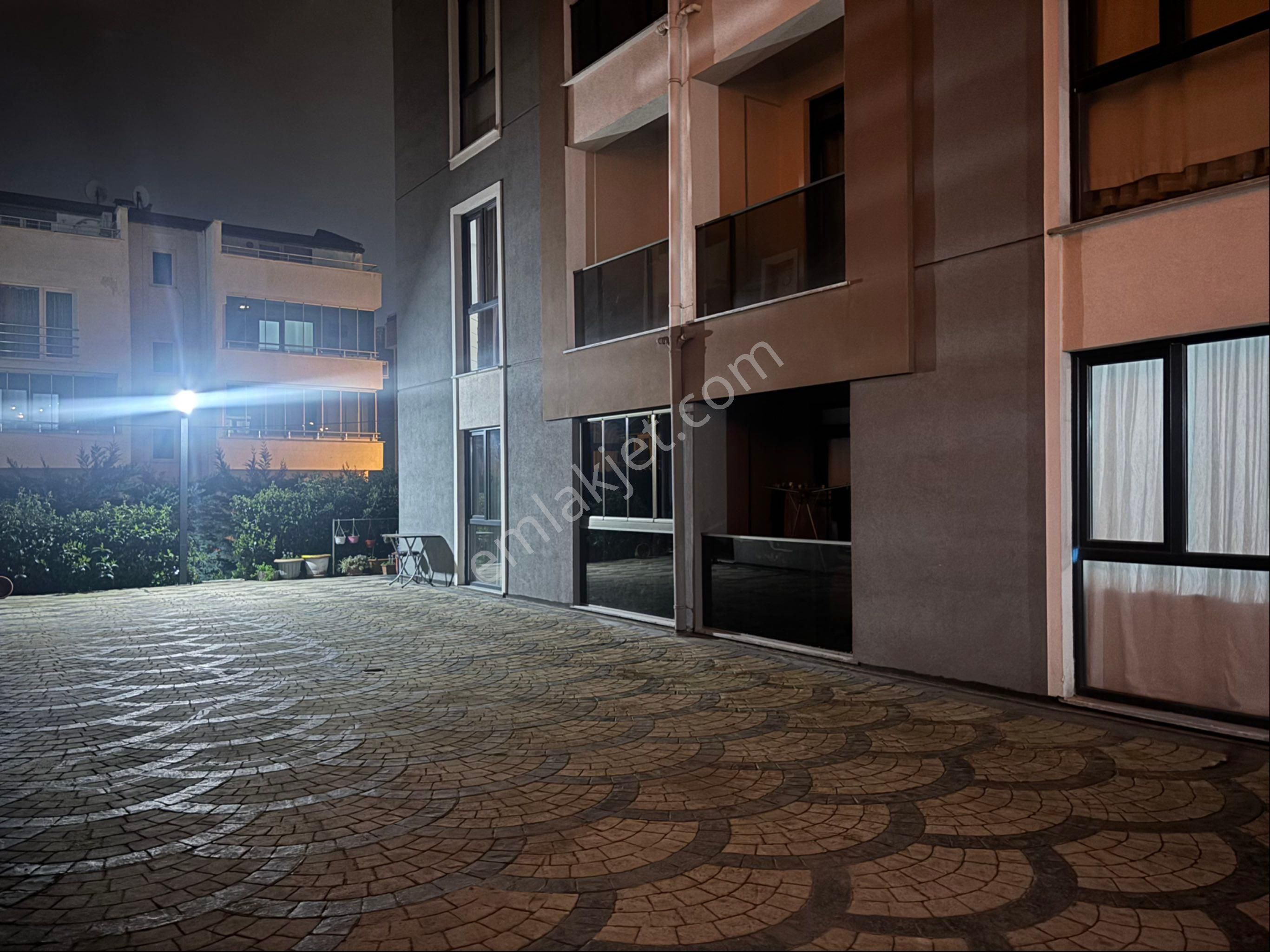 Site İçinde Havuzlu Otoparlı Yerden Isıtmalı 2+1 Arakat - Görsel 24