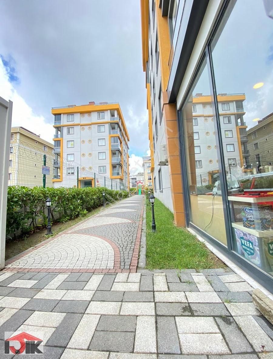 Beylikdüzün Yeşilyurt Cad. Emniyet Müddürlüğü Yanında 3+1 Daire - Görsel 17