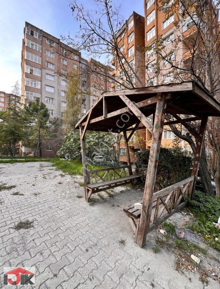 Esenyurt Kristal Şehrin Arkası Yapıkent Sit. 3+1 Daire - Görsel 8