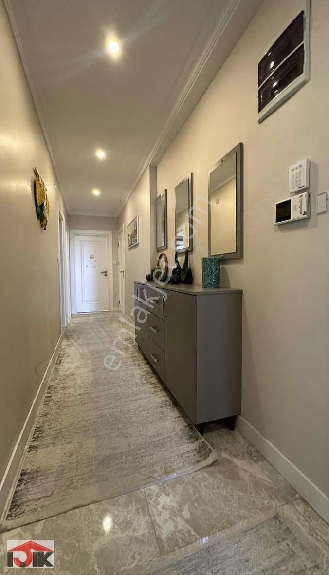 Yeşilyurt Caddesinde Ultra Lüks 4+2 Ayrı Girişli Dublex - Görsel 23